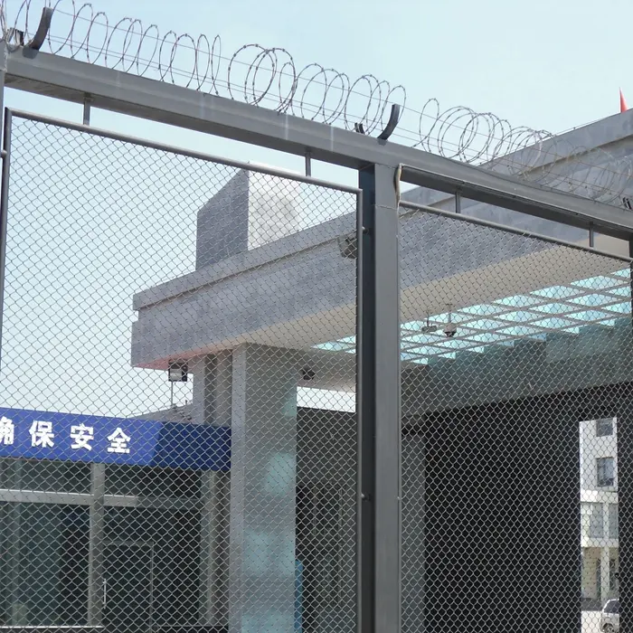 Razor barbed wire fence outdoor security wire fence