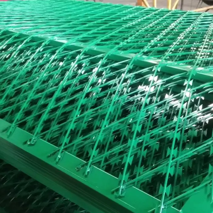 Anti Climb Welded Razor Wire Mesh For Prison Barbed Wire Security Fence