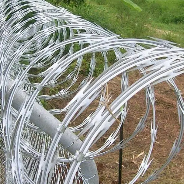 Razor barbed wire: a sharp barrier for safety protection