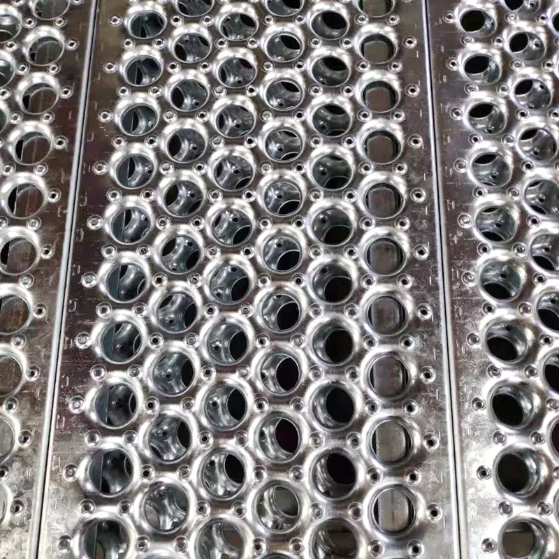 China ODM Safety Anti-slip Perforated Metal Stair Treads Plate