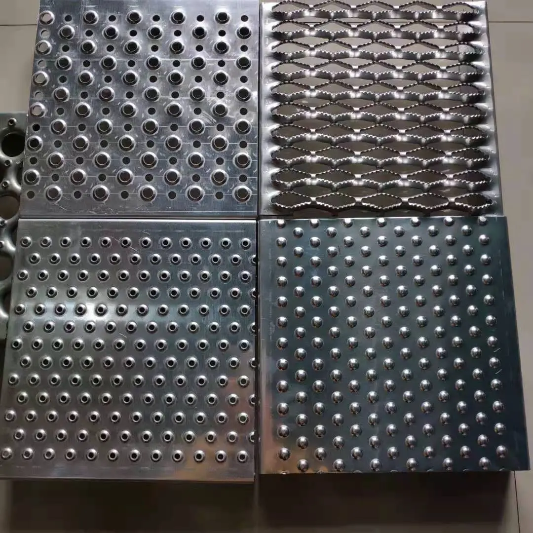 Perforated Metal Anti Skid Plate Steel Walkway Mesh Tread Plate Manufacturer