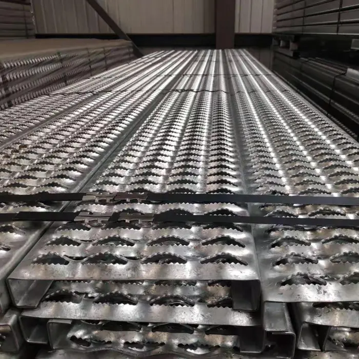 Custom-Made perforated anti skid metal plate Non-slip punching plate