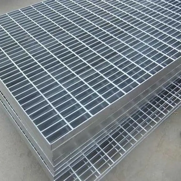 Anti-rust and anti-corrosion hot-dip galvanized steel grating