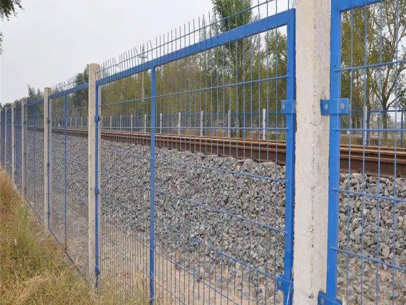 The need for rail welded mesh fences