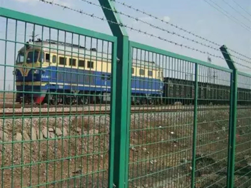 The need for rail welded mesh fences