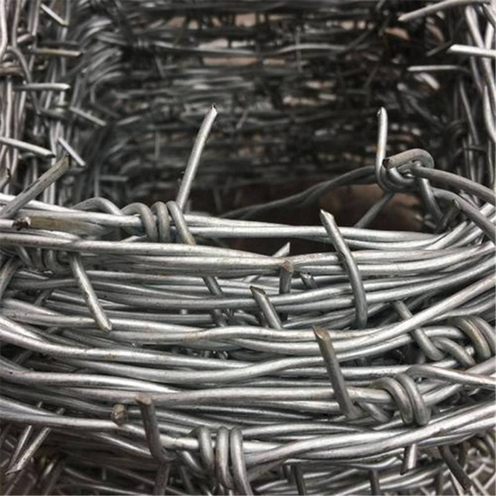 Strong wear resistance and defensive galvanized barbed wire