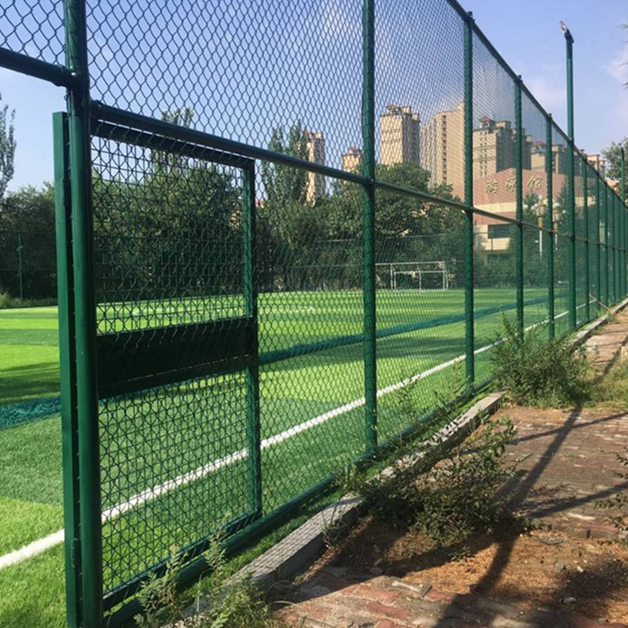 Anti-climbing chain link fence stadium fence