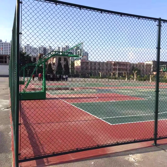 The best choice for basketball court – chain link fence