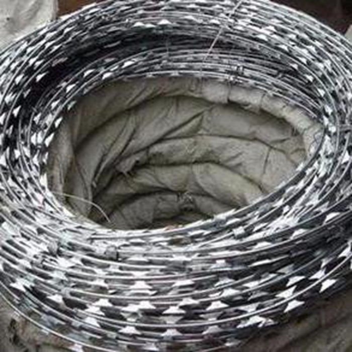 Details you need to pay attention to when installing metal razor wire yourself