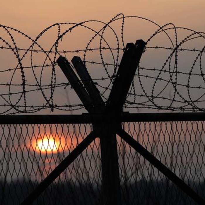 Characteristics and application of razor barbed wire