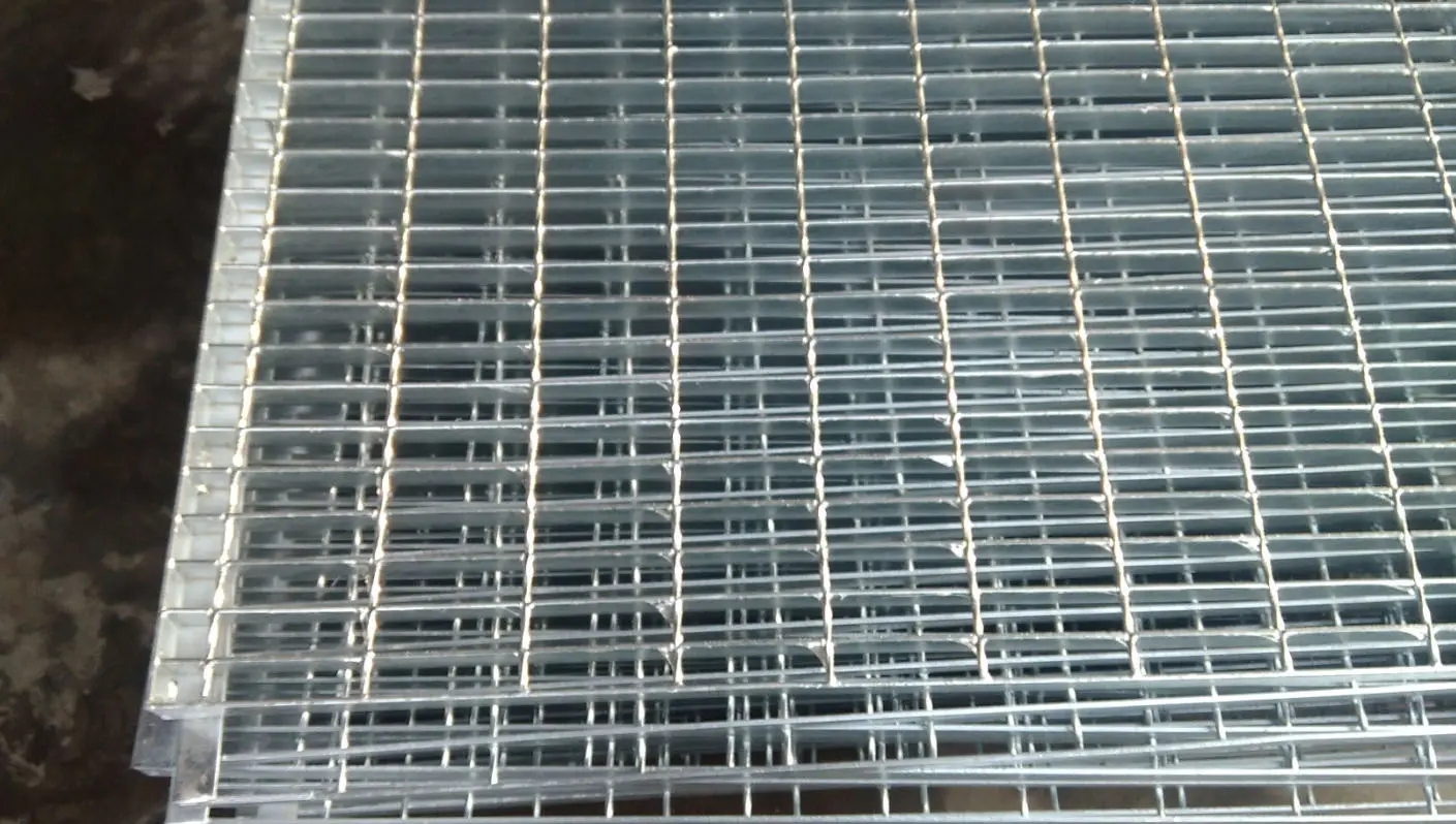 How to judge whether the steel grating is hot-dip galvanized or cold-dip galvanized?