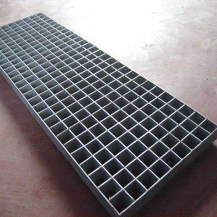 How to extend the service life of steel gratings