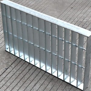 heavy steel grating