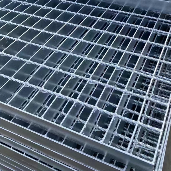 What should you pay attention to when buying steel grating?