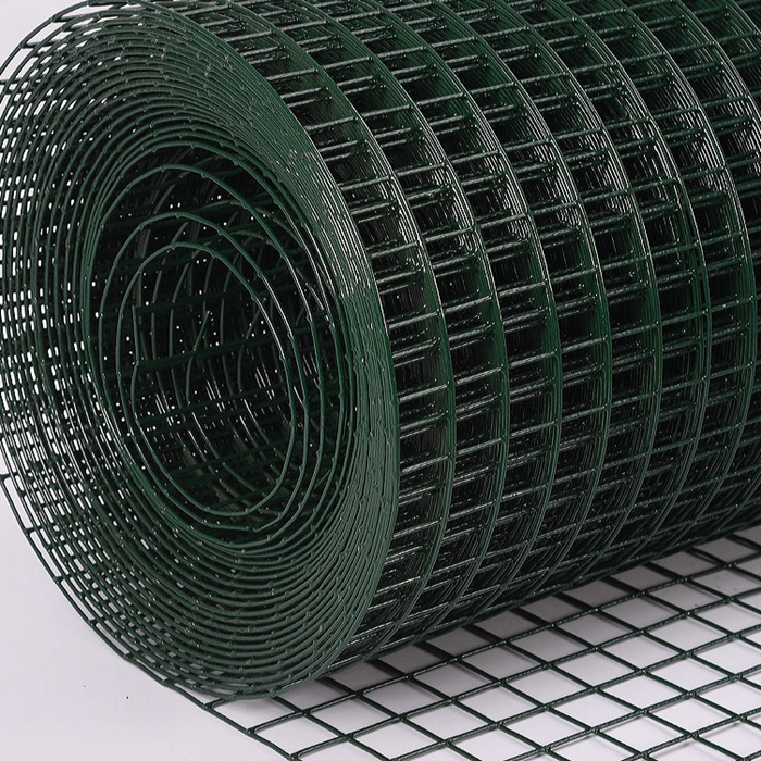 Specific applications of welded wire mesh in protective fences