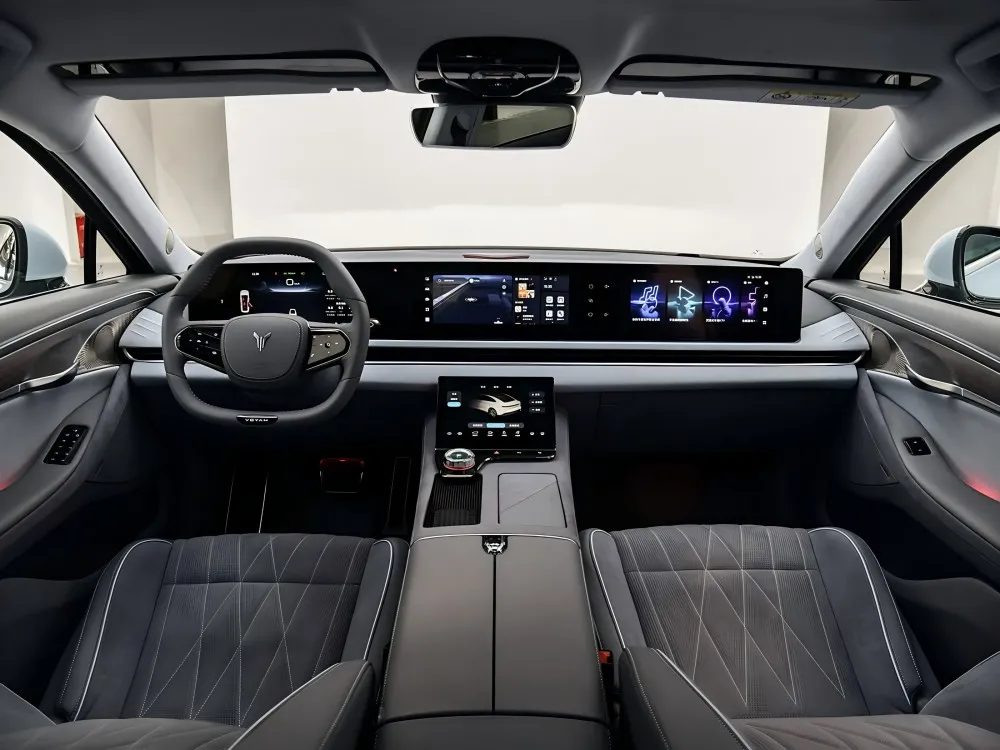 2024 VOYAH ZHUIGUANG PHEV 1.5L 4WD Long-Range Executinve Edition