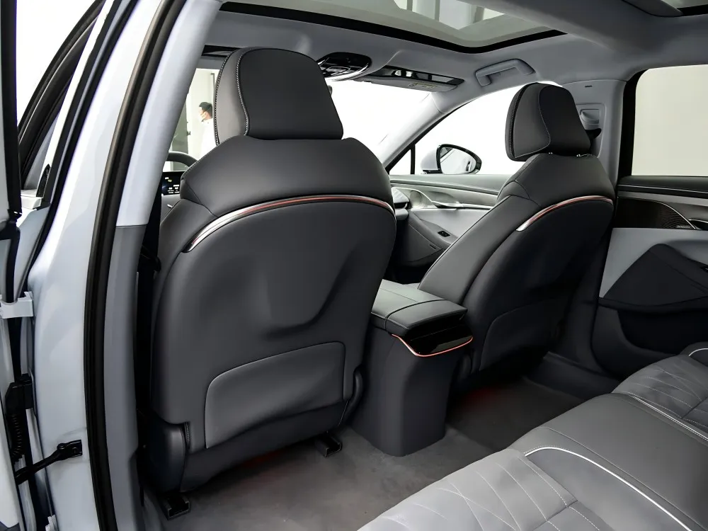 2024 VOYAH ZHUIGUANG PHEV 1.5L 4WD Long-Range Executinve Edition