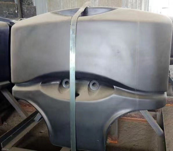 Cast iron engine casing