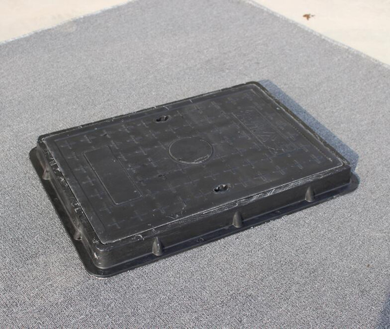 400*600*40mm Composite Black Manhole Cover