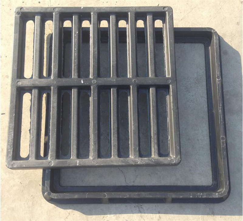 EN124 Composite Gratings for Roadway Use