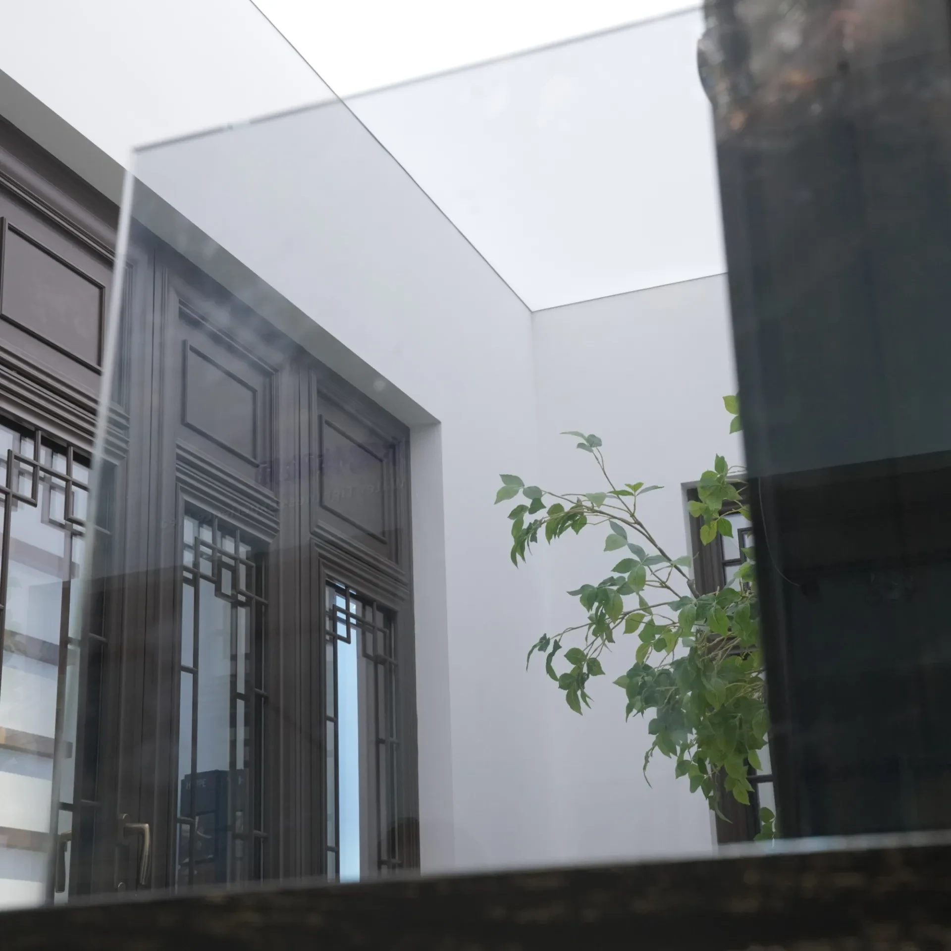 Solar Glass vs Normal Glass