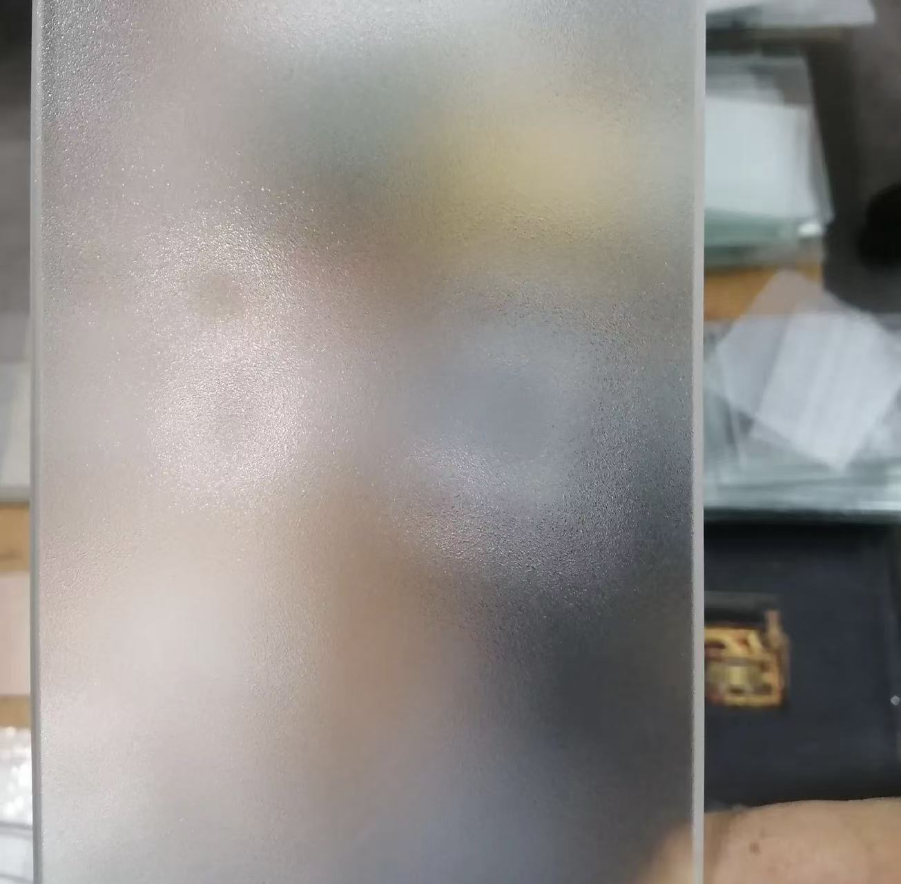 Acid Etched Glass: Privacy, Glare Control—Why Choose It?