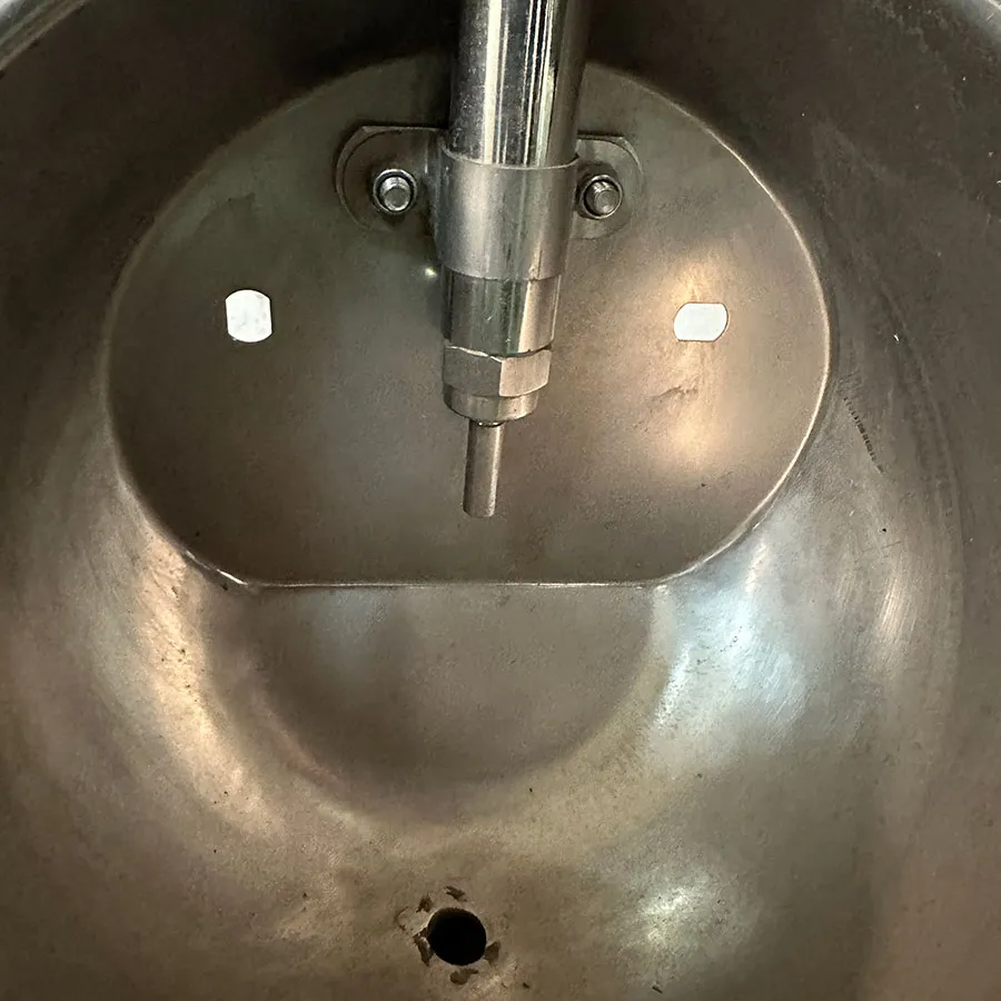 gravity flow feed bins