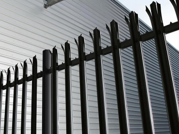 Durable and Stylish Metal Fence Solutions for Security and Design