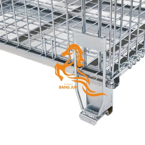 Collapsible Wire Container Detail