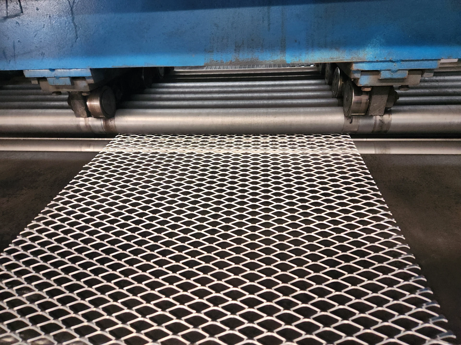 Characteristics and Main Application Areas of Hexagon Expanded Metal