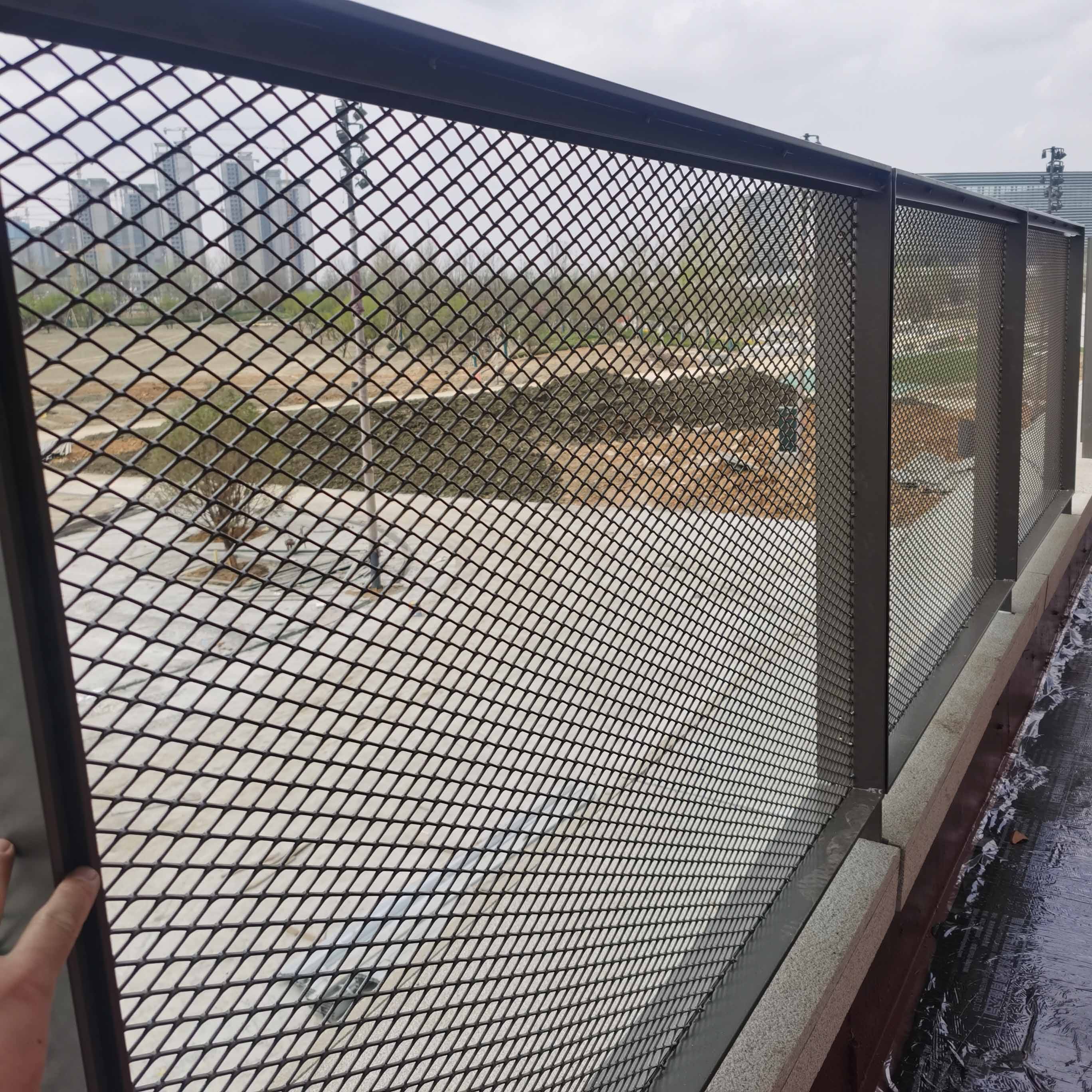 Aluminum expanded metal fence in 31st Summer World University Games