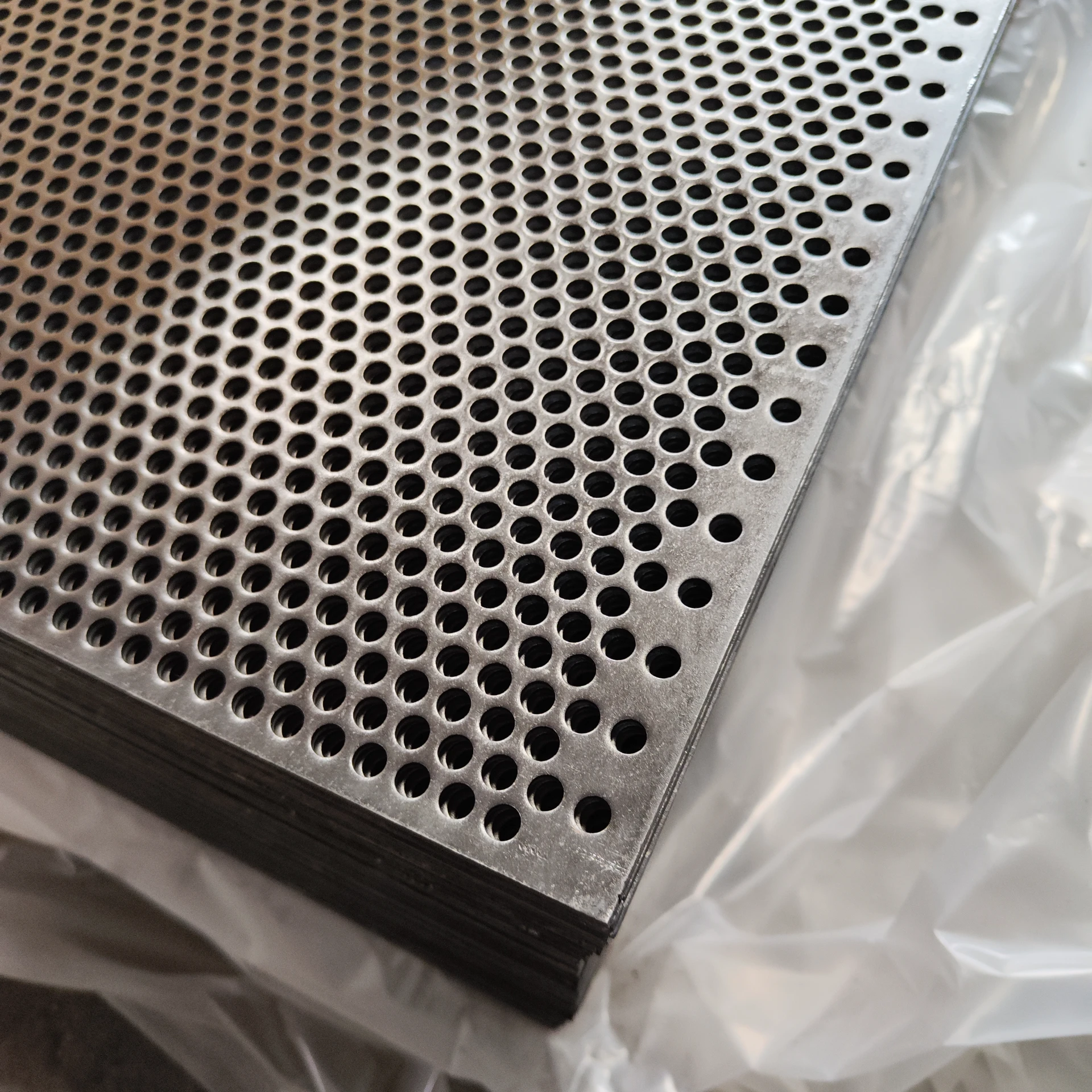 Application of architectural expanded metal mesh in the field of architecture