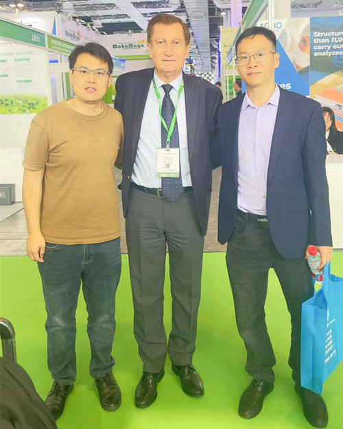 Custom Formulation of Glufosinate Ammonium for Effective Herbicide Solutions