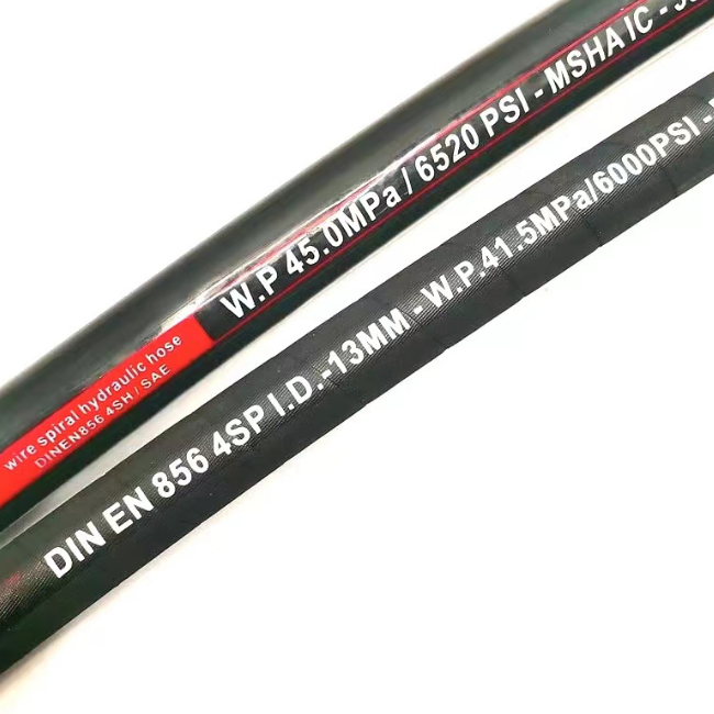 EN856 4SP Black smooth Cover Hydraulic Hose