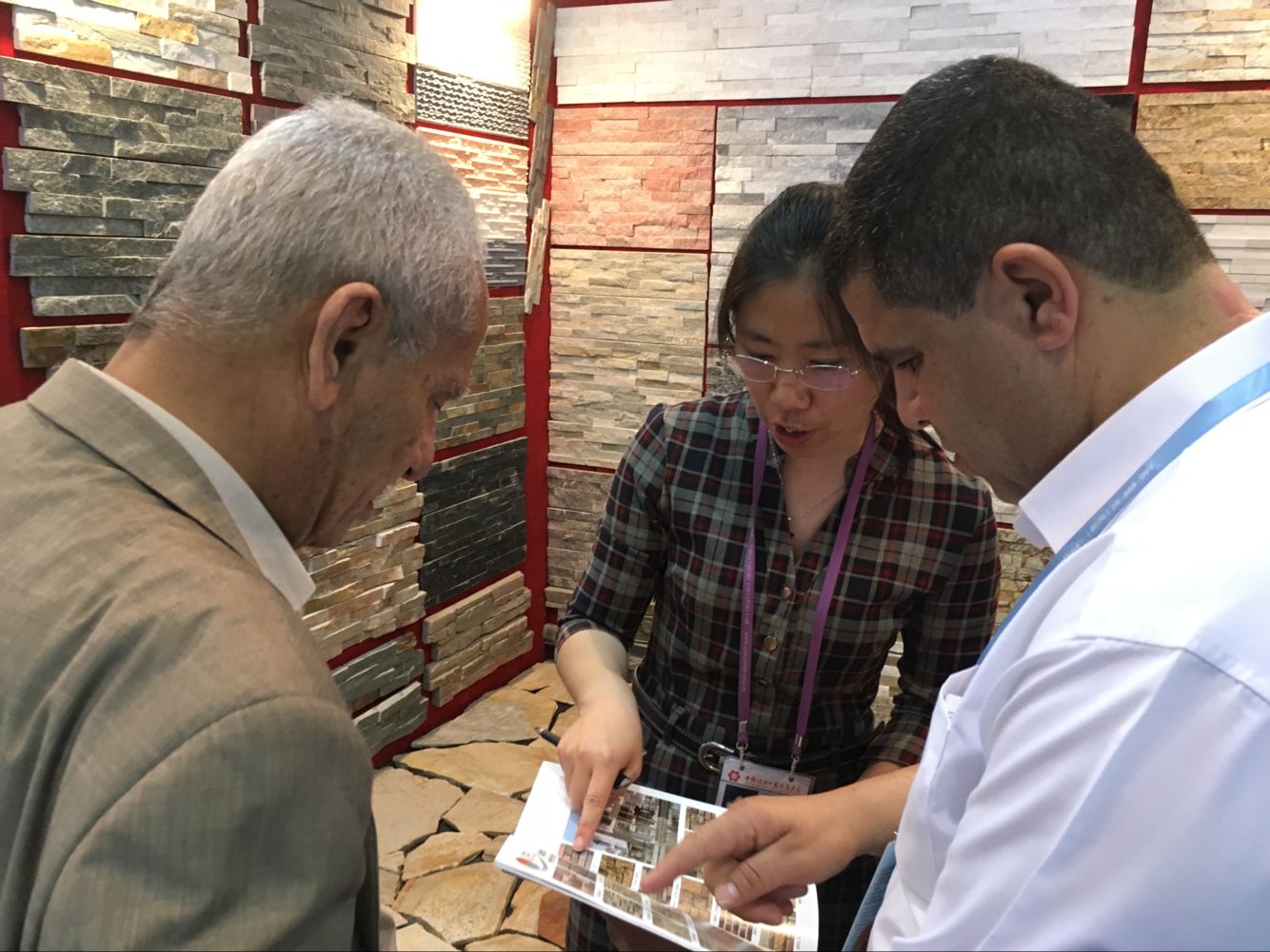 Black Mosaic for Wall: Elegant, Durable Stone Cladding