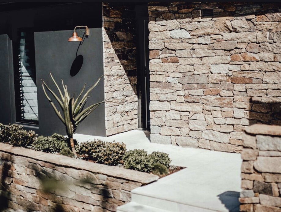 Leading China supplier of stepping stone paving offers high-quality products for landscaping projects.