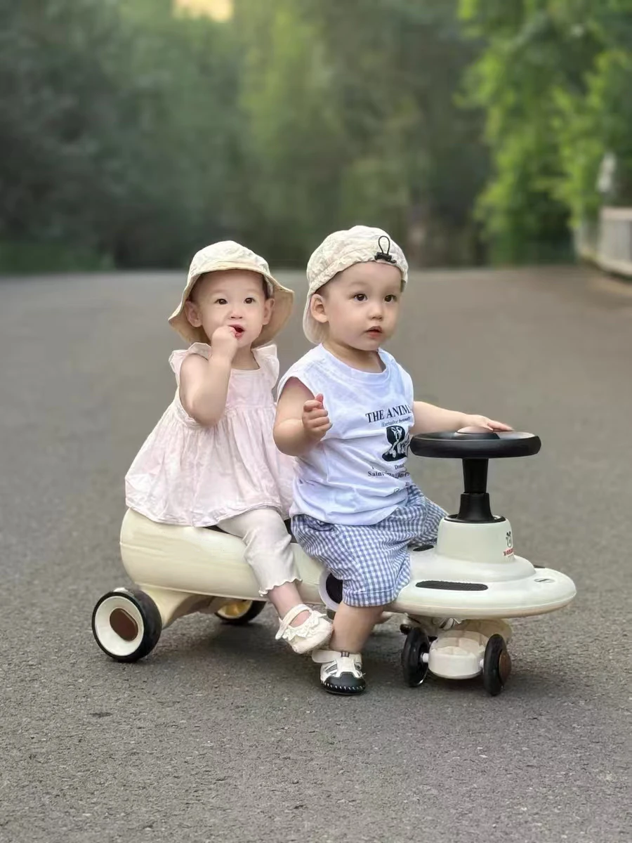 Elmotoriserade barnbilar tillverkade för säker och rolig körning för barn