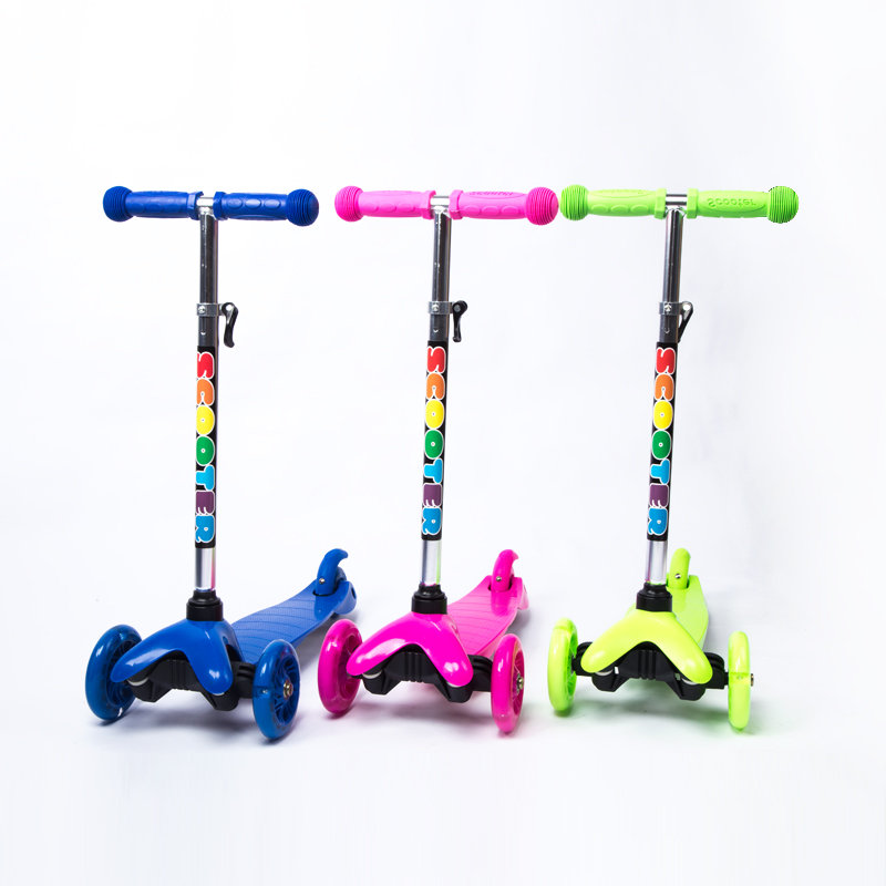 Factory custom height adjustable T-bar quick foldable lightweight kids scooter