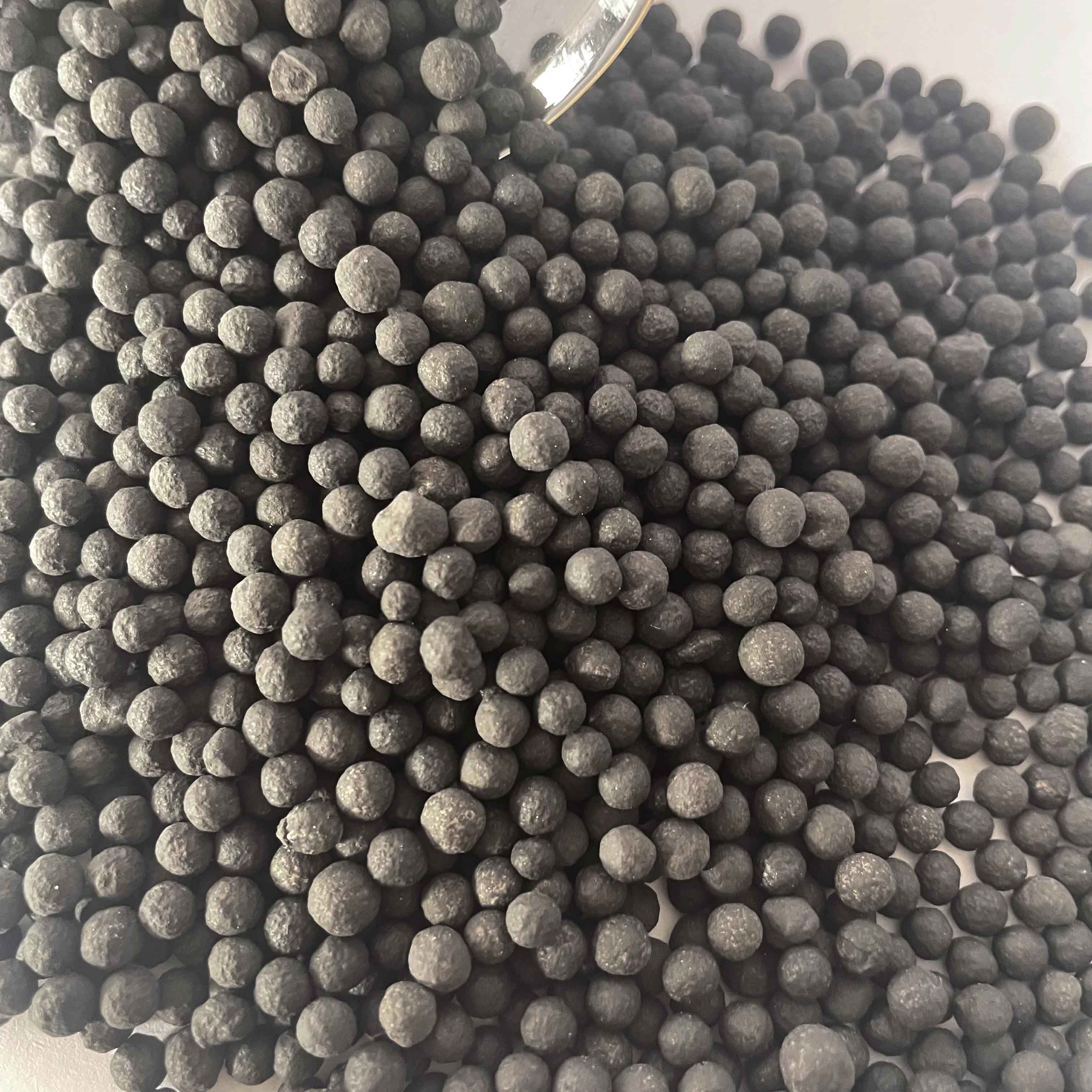 Get the top-rated organic lawn fertilizer for best results in your yard.