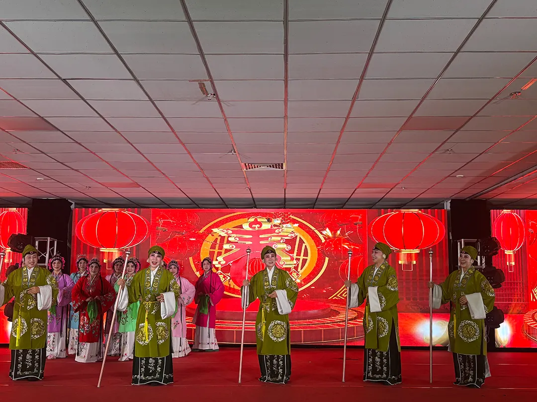 Striving For 40 Years, Building A New Journey With One Heart And One Mind, The 40th Anniversary Celebration Of Huabao Group And The 2026 Spring Festival Gala Were A Complete Success.
