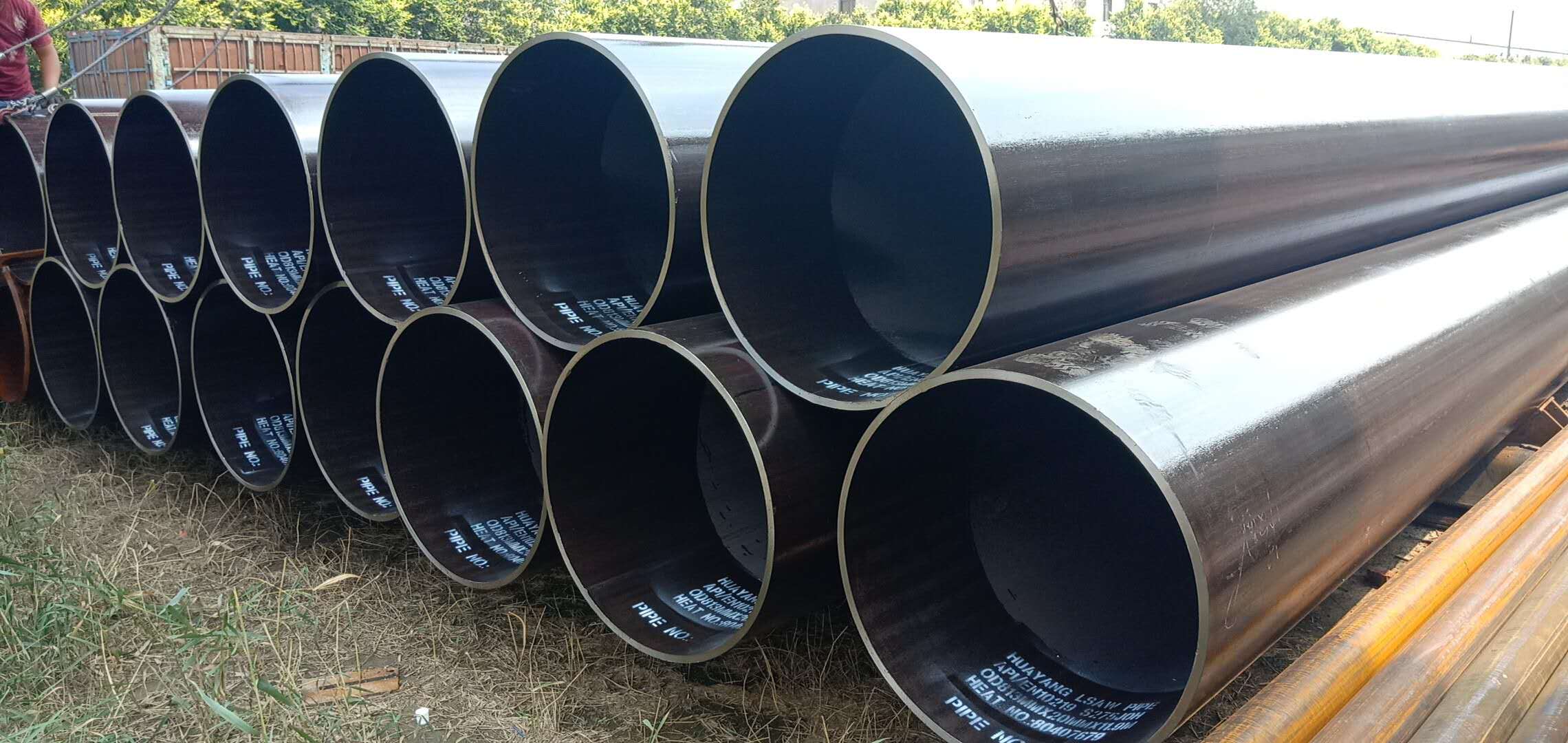 LSAW steel pipe supplier offering wholesale line pipes
