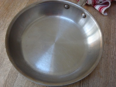 Non-Toxic Way To Clean Stainless Steel Pans