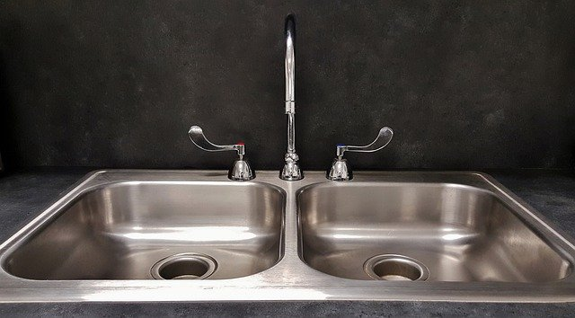 Stainless Steel EFW Pipe-How to Clean a Stainless Steel Sink to a Mirror Finish? 5 Effortless Steps