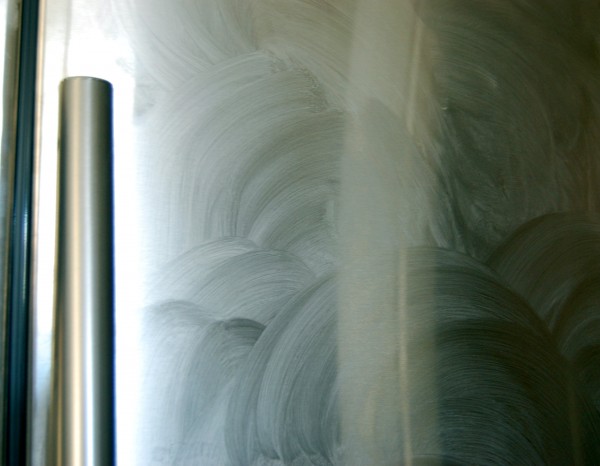 Stainless steel-The Simple (and right) Way to Clean Stainless Steel Appliances