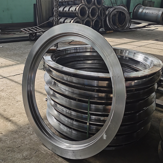 Production of OEM molding pallets for industrial use with high quality materials.