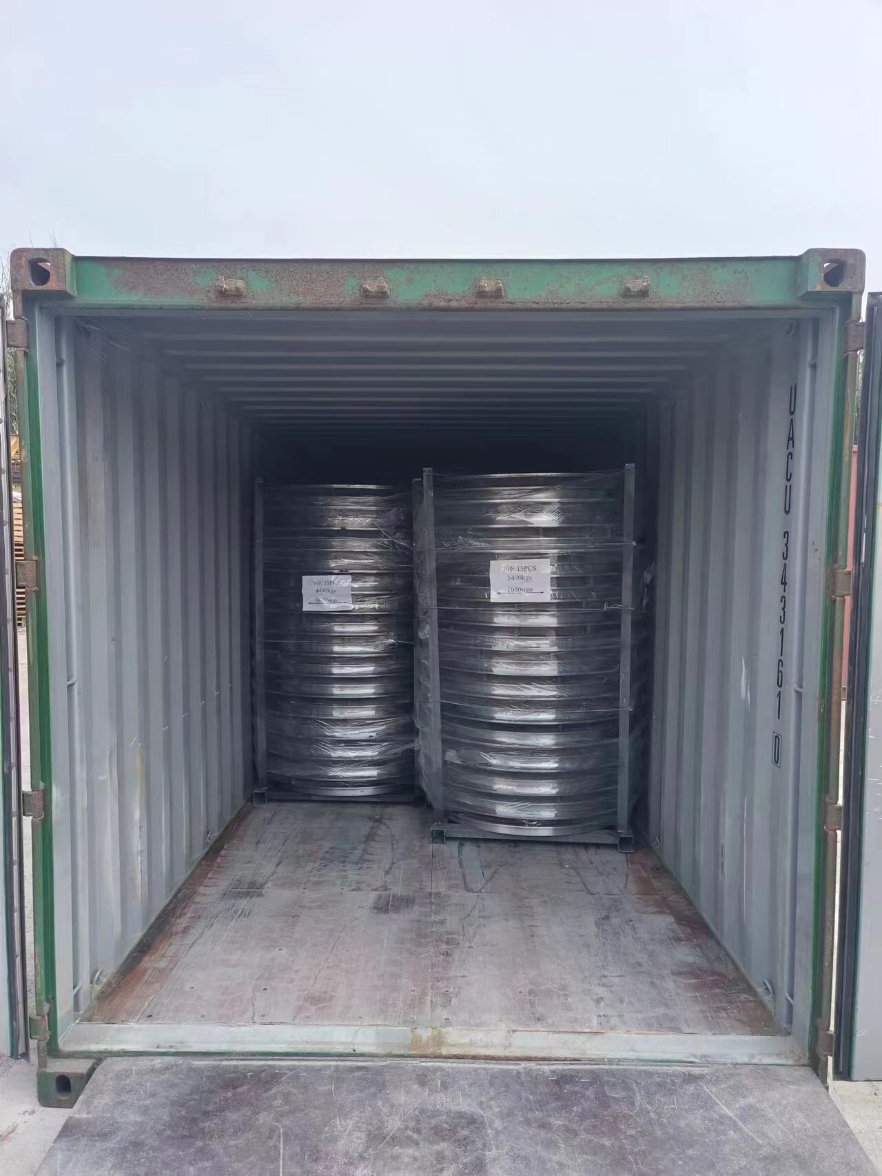 Manufacturer specializing in gray cast iron fittings casting with epoxy resin paints coating.