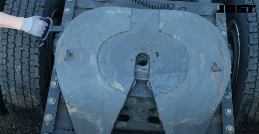 cheap 5th wheel plate cover