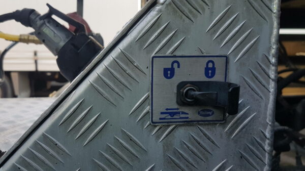 china holland kompensator fifth wheel