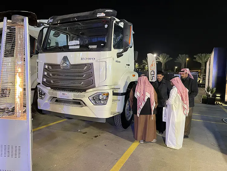 Företag som tillverkar fifth wheel kopplingar för transport och lastbilslösningar Företag som tillverkar fifth wheel kopplingar för transport och lastbilslösningar