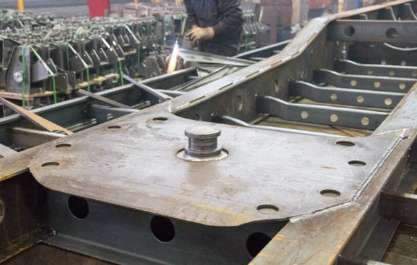 custom parts of a fifth wheel